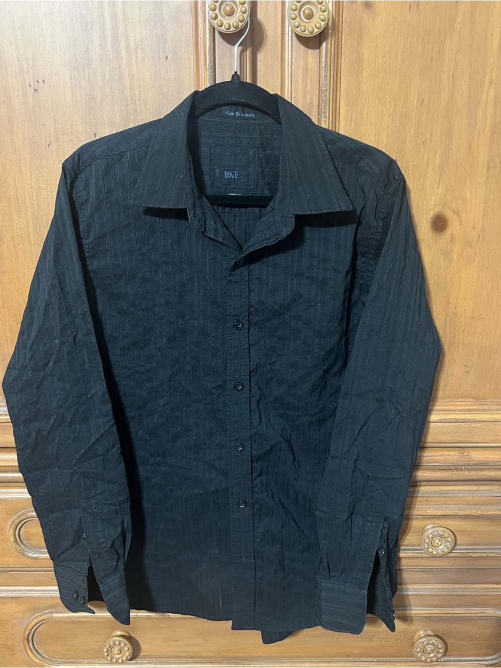 BKE Men’s Black Textured Long-Sleeve Button-Up Shirt